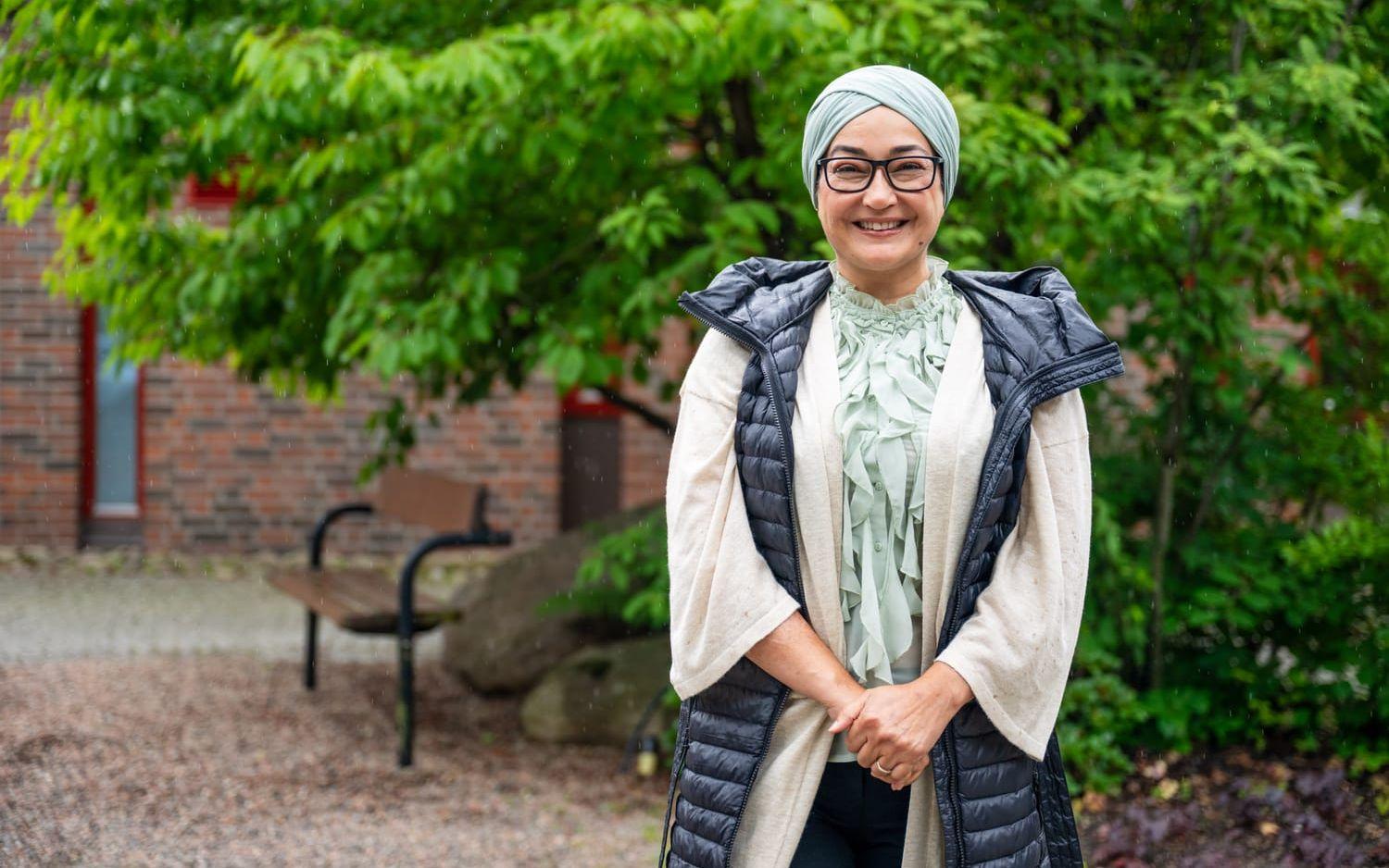 Nada Kassim lärde sig att simma genom projektet för drygt 15 år sedan. I dag är hon simlärare och en av de ideella simlärarna.